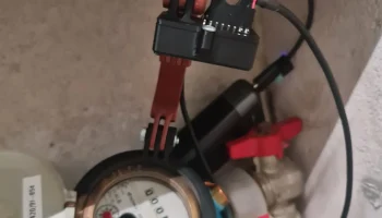 Крепление водомера для ESP32-cam