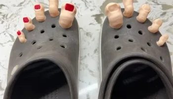 CROC TOES CROC TOES