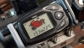 Крепление датчика TPMS 1