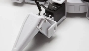 Шесть Hexapod, построенных с использованием бит EZ-Bits, ... 2