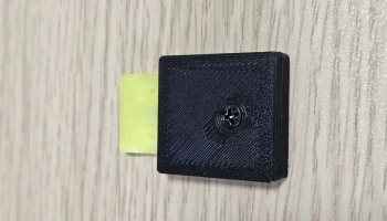 Держатель автомобильного предохранителя 4