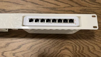 Ubiquiti Unifi USW-Lite-8 PoE 19-дюймовое модульное креплени 2