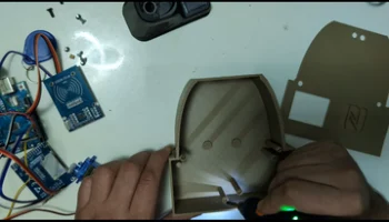 Чехол с системой дверного замка NFC............ 3