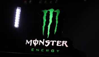 Светодиодный лайтбокс Monster Energy Drink........ 1