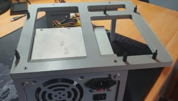 Испытательный стенд Micro ATX (mATX) под открытым небом..... 1