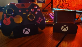 Подставка для контроллера Xbox (подходит для детей)......... 1