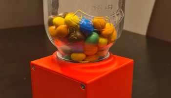 Диспенсер для конфет 1