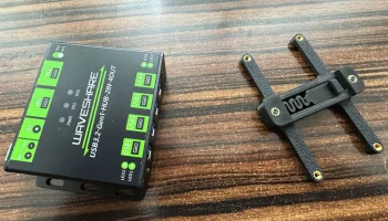 Крепление Waveshare USB3.2-Gen1-HUB-2IN-4OUT для кронштей.. 1