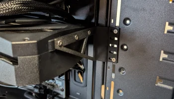 MSI RTX 5070 TI 3x Shadow - поддержка Fractal Design Defi... 3