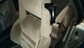 MK3 Supra Крючок для ремня безопасности............