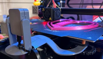 Ручка кровати Ender 3 с креплением для камеры ESP32.........