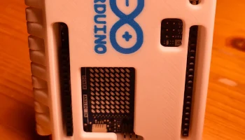 Корпус Arduino R4 Wifi с петлями 4