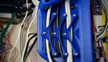 Корпус для электроники со встроенным устройством защиты о... 2