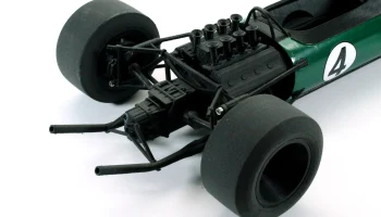 МАСШТАБ 1:8 - АВТОМОБИЛЬ FORMULA 1967 ГОДА 4