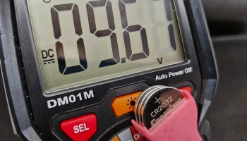 Держатель батарейки типа "таблетка" CR2032......... 8