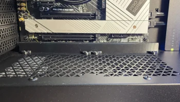 Нижний кожух материнской платы Corsair 4000D AirFlow...... 2