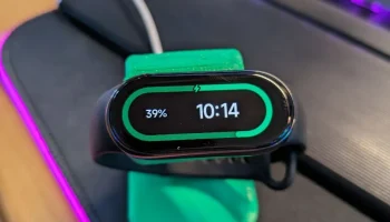 Зарядная станция Xiaomi Mi Band 8 / Xiaomi Mi Band 8 Ladestation Зарядная станция Xiaomi Mi Band 8 / Xiaomi Mi Band 8 Ladestation