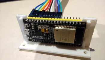Настраиваемая боковая поддержка ESP32. Настраиваемая боковая поддержка ESP32.