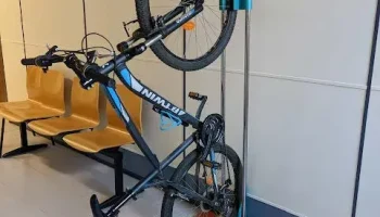 Вертикальная 3D-стойка BikeLifter (Aparcabicis Вертикальн... 1