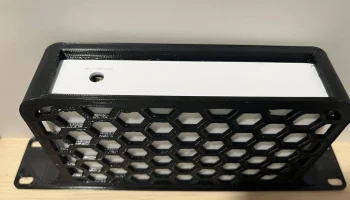 Ubiquiti Unifi USW-Lite-8 PoE для монтажа в 10-дюймовую стой 4