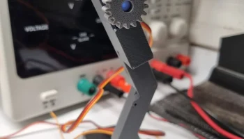 Рычаг приводится в действие MG3550 для кулачка ESP32.......