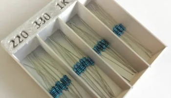 Органайзер резисторов для комплектов Arduino............