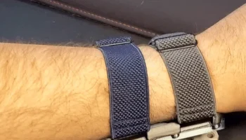 Кардкомпьютер с креплением на запястье......