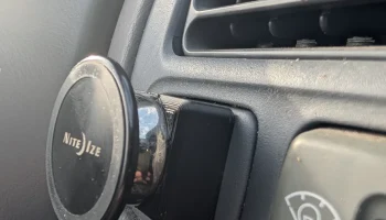Крепление для телефона (Honda Civic 96-2000)............ 1