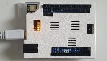 Компактная верхняя крышка для корпуса Arduino Zero..........