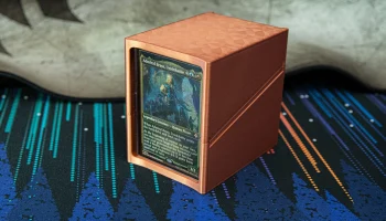 Коробка для колоды Magic: The Gathering Commander с четки...