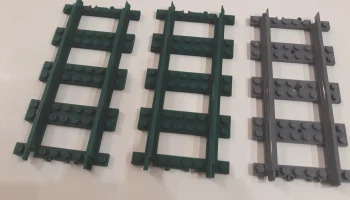 Железнодорожный поезд Lego City с прямыми путями... Железнодорожный поезд Lego City с прямыми путями...