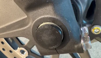 Заглушки переднего моста Honda NT1100 2025 года выпуска..... 1