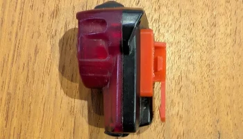 Переходник для крепления Hotshot Micro на RedLite...... 3