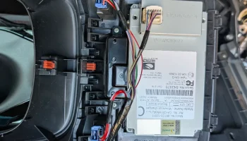 E210/2019+ Крепление Corolla MagSafe/Qi2 4