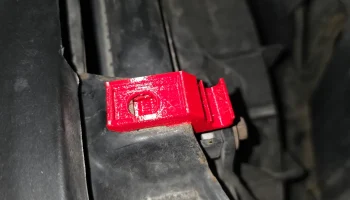 Зажим для капота Honda Accord Prop (ТПУ)