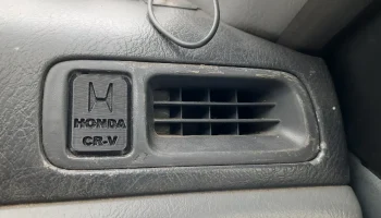 Заглушка кнопки в салоне Honda CR-V RD1