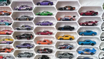 Настенный держатель для коробки Hot Wheels на стене 1:64 1