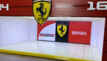 Диорама 1:64 Гараж Феррари 2