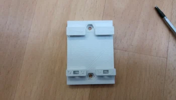 Крепление на DIN-рейку SSR (SSR Hutprofilschienenadapter)..