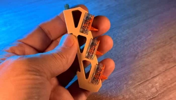 Держатель на DIN-рейку для 3x WAGO 221-413........ 1