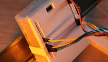 Корпус Arduino Uno, отлитый напрямую из эпоксидной смолы ... 4