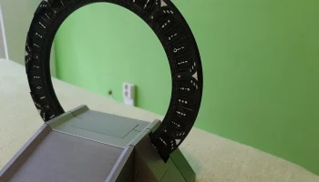 СГУ Звездных врат на инопланетном постаменте... 1