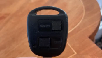 Кнопки автомобильного ключа для Toyota Yaris............