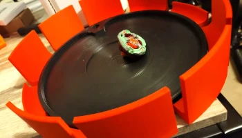 Стадион Beyblade X с работающей линией Xtreme... 1