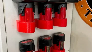 Держатель аккумулятора Milwaukee M12 3
