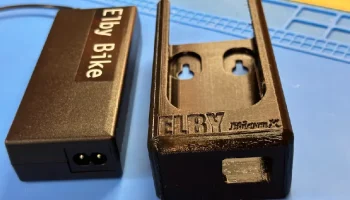Настенный держатель для зарядного устройства Elby для эле... 8