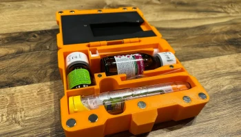 Аптечка для экстренной помощи при анафилаксии с EpiPen и .. 2