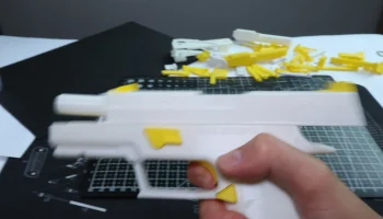 Игрушечный пистолет Sig P250 со свободным затвором...... 9