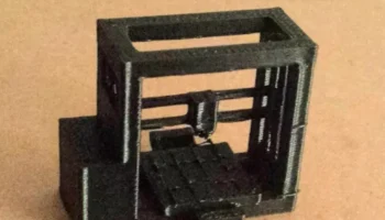 Модель 3D-принтера LulzBot Mini