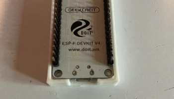 Корпус ESP-F Devkit V4 - открытые контакты........